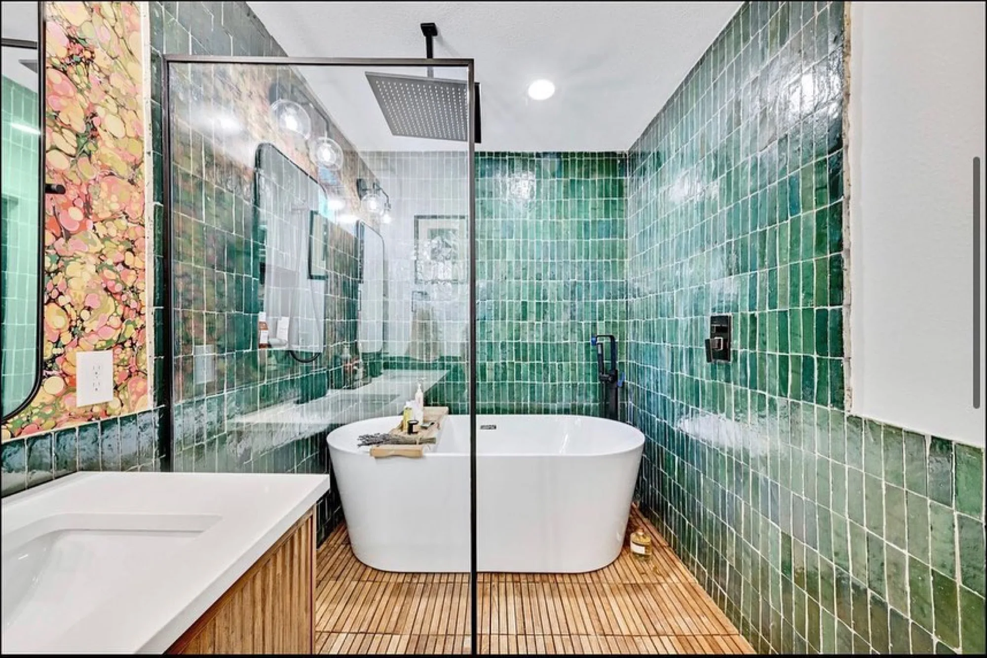 Wallpaper bath (2)
