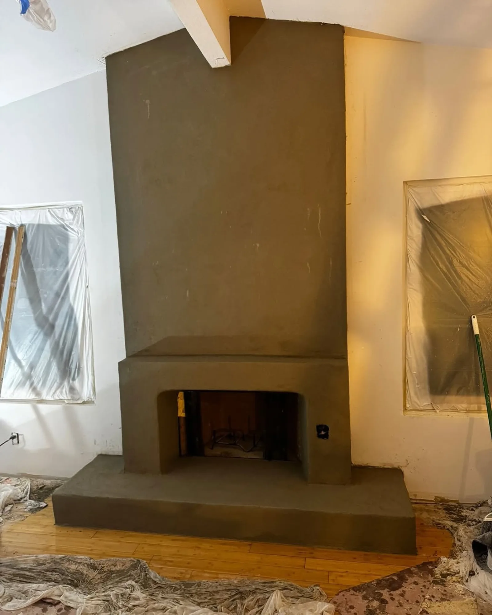 Indoor fireplace framing (3)