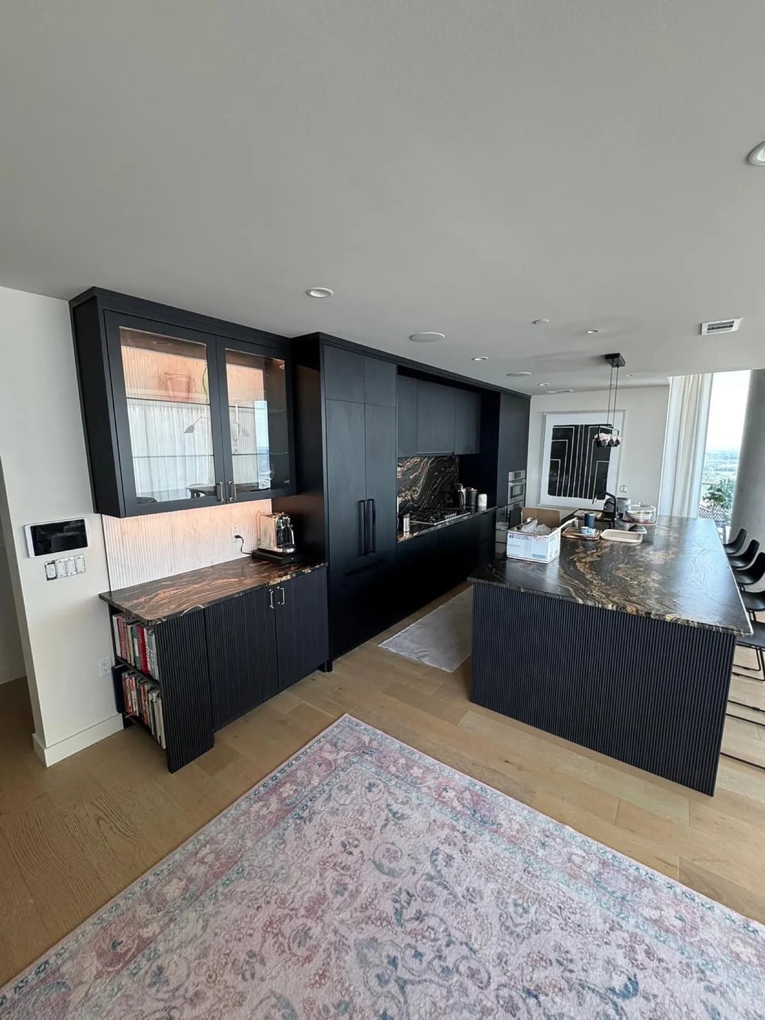 Black marble kitchen (3)