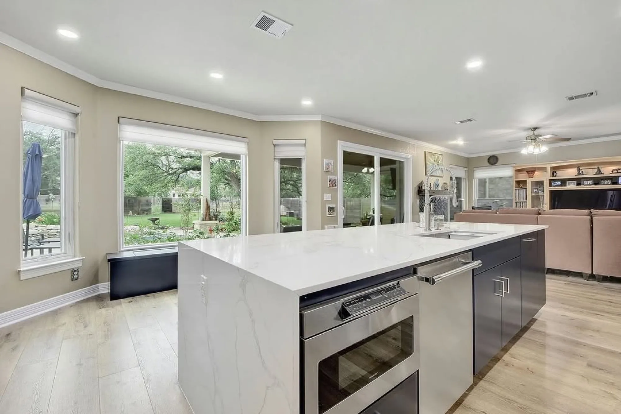 Modern kitchen (4)