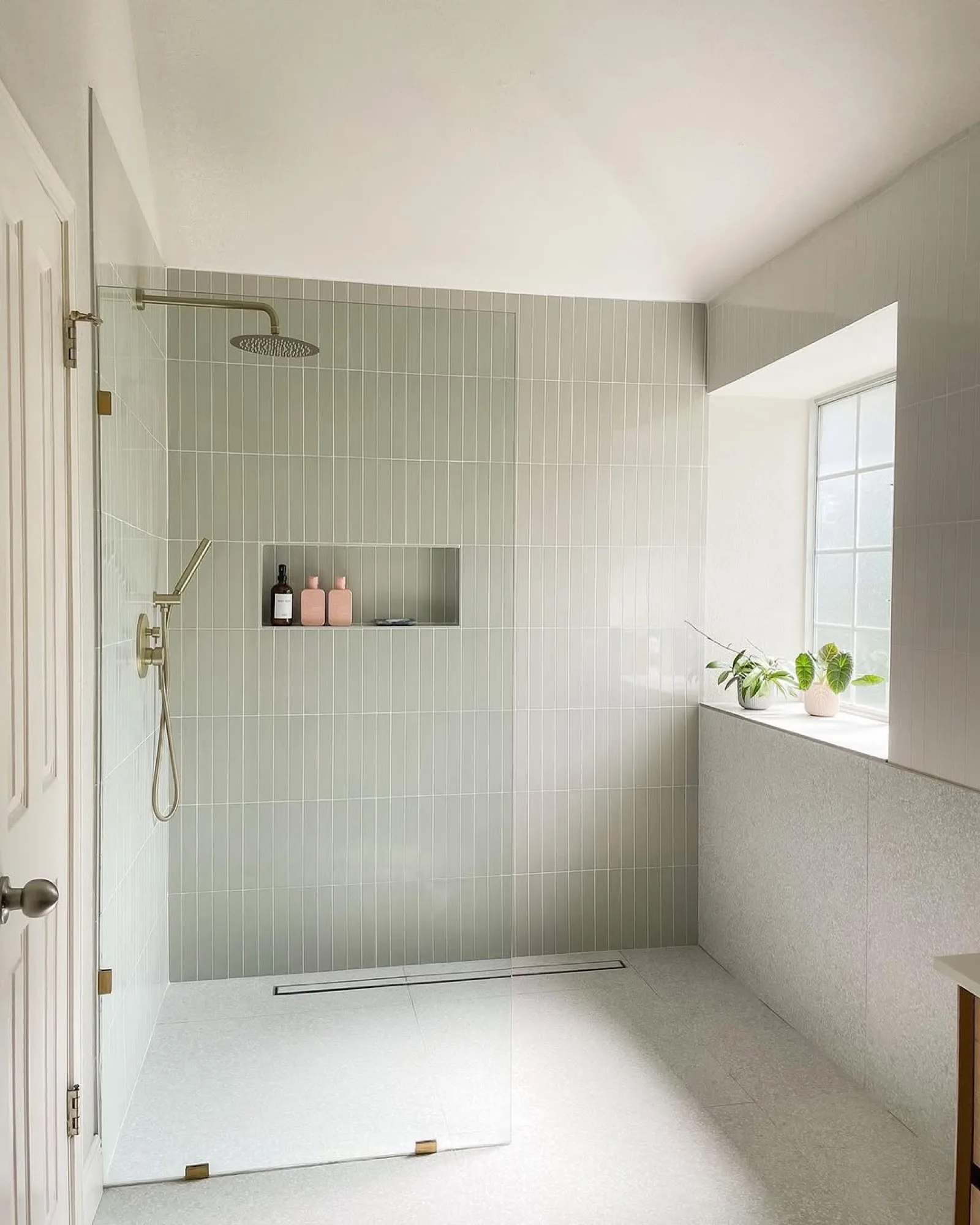Master bath (5)