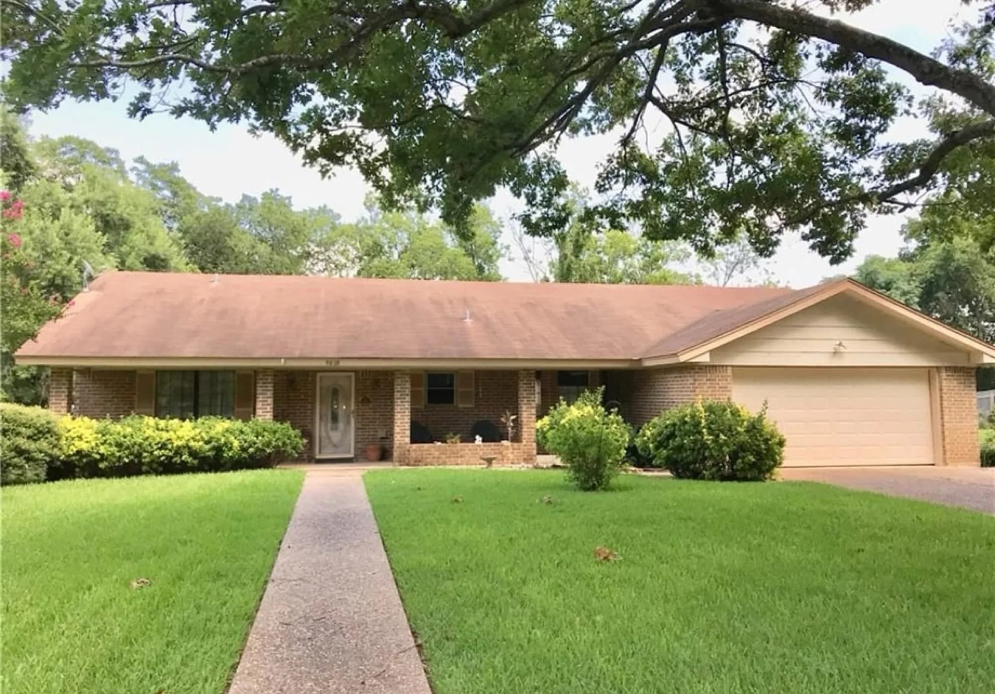 Brick ranch home front exterior